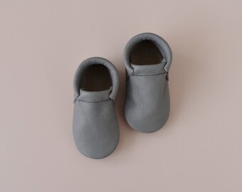 loafers / baby moccasins mocks / soft soled shoes / harbour
