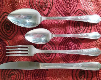 Wm A Rogers silverplate flatware, service for 4, Measowbrook/Heather