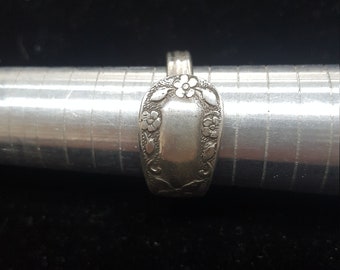 Forget me not ring (size 26)