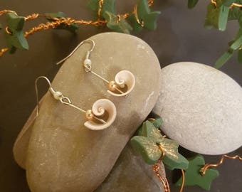 Seashell and silver earring