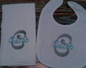 Personalized Burp Cloth and Bib set, personalized baby set, personalized baby item, baby boy gift