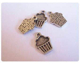 10 cupcake - silver color charms