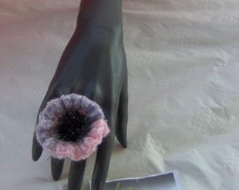 Crochet wool rose shades purple/pink ring