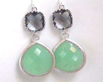 Silver Green Mint Earrings, Light Green, Gray Earrings, Silver, Wedding Jewelry, Bridesmaid Earrings, Bridal Jewelry, Bridesmaid Gifts