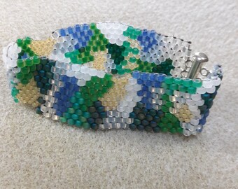 Peyote beaded bracelet