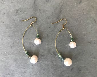 Gold, pearl, and green jade dangle earrings