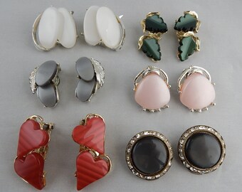 6 pair Vintage THERMOSET Clip On or Back Earrings Lot