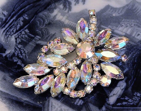 WEISS Rhinestone Brooch