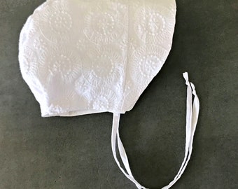 White Lace Baby Bonnet - Reversible Bonnet - Boho Sun Bonnet - Spring Sun Hat - Baby Girl Gift -Toddler Hat - Bonnet
