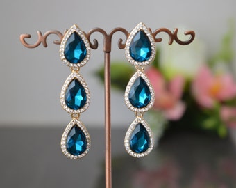 Earrings,Bridal Earrings,Gold Earrings.
