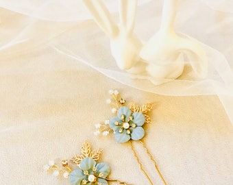 Blue Bridal Hair Pins for the something blue at the wedding/ Wedding Accessories/ Bride Pins/Hair Pins/ Wedding Accessories