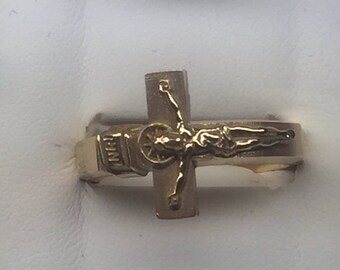 14K Solid Gold Cross Crucifix Jesus Ring Available in Sizes 6-14 brand new