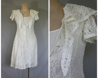 1980s Lace Mini Dress / Sweet Ivory Dress / Beach Wedding Dress / Flutter Sleeve Dress / Corset Tie Dress / Vintage 80s Ivory Lace Dress S
