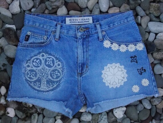 Guess Brand Denim Embellished Shorts Machine Embroidered Tree