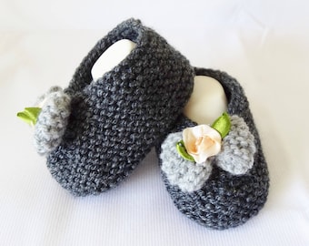 Handcrafted charcoal grey wool baby shoes / 1/3 month baby