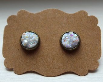White Druzy Earrings, Drusy Earrings, Druzy Earrings, Brass Post, White 10mm Druzy Post, Brass White Druzy Earrings, Stud Earrings