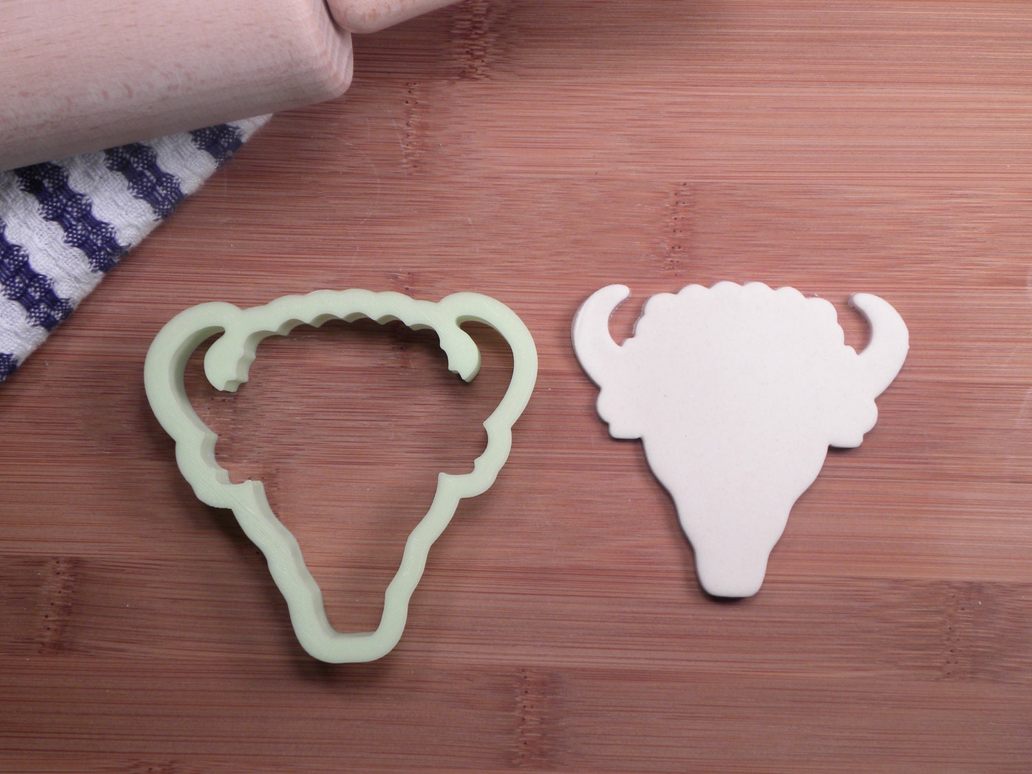 Cow Skull With Flower Crown Cookie Cutter Bison Cookie 