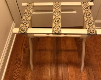 Vintage White Wood Folding Luggage Suitcase Rack Stand Holder Table Breakfast Tray Stand Shabby Cottage Chic Country Decor Fold Out Stand
