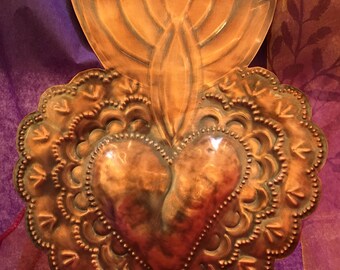 Grande copper Sacred Heart with scalloped edge.