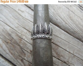 ON SALE American Indian headdress ring handmade in sterling silver