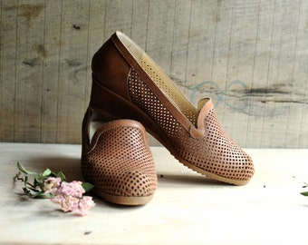 Vintage shoes, Leather Shoes, Leather wedges, Vintage Loafers, High heel shoes , Brown shoes, Womens shoes, Boho shoes, Bohemian, size 6