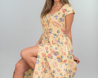 Vintage Yellow Floral Picnic Dress (Size Medium)