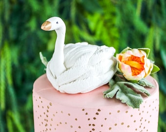 Swan Cake Topper
