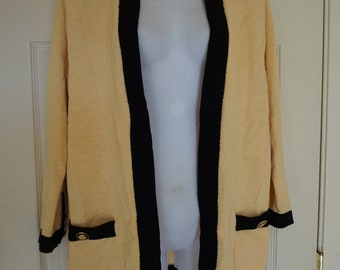 Vintage ST JOHN Sportswear heavy knit sweater yellow with black trim size Small 90s 1990s