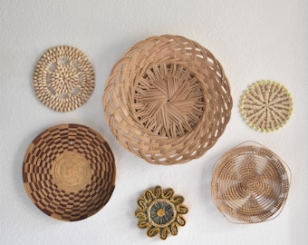 set of 6 woven wicker rattan seashell trivets wall hanging baskets