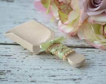 burlap wedding candy scoops, wooden candy bar scoops, shabby chic wedding cottage chic, custom colors