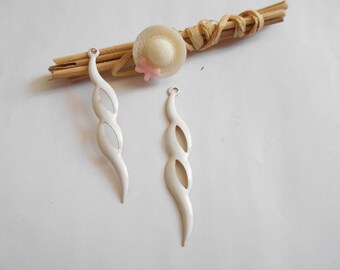 x 2 white enameled leaves 50 x 8 mm