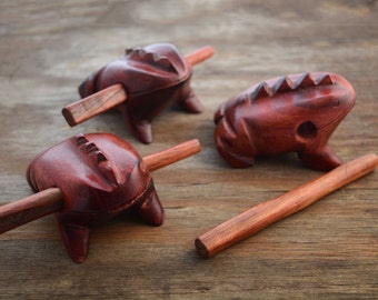 Frog Singer: Frog Wooden Toy, made from reclaimed Pau-Brasil hard wood / Mimics an Amazon Frog singing / Toy, Music Toys, Decoration, Gifts