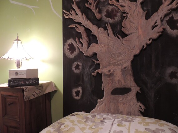 Weirwood Heart Tree timber bed headboard/wall hanging Hand