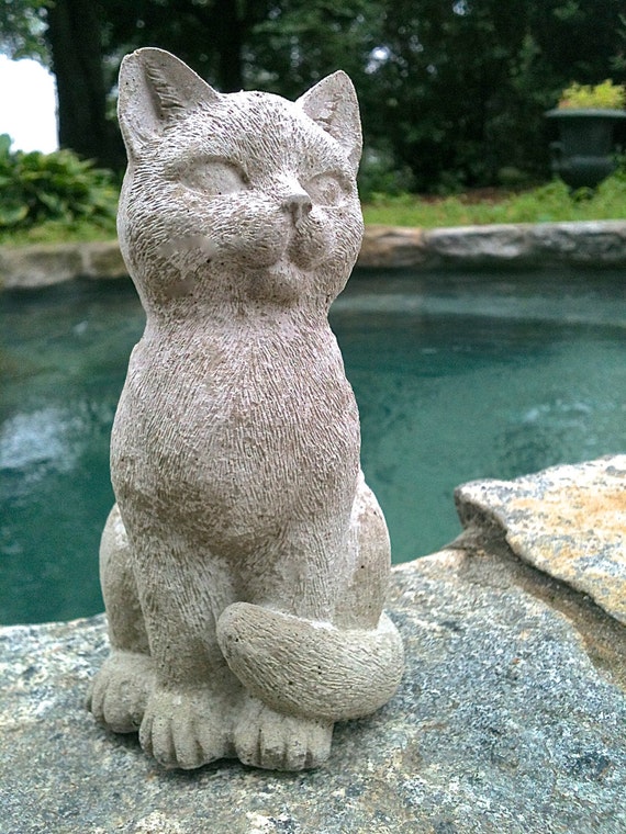 Cute sitting cat statue concrete garden decor cat memorial