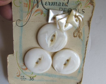 Antique Mop Buttons Mother of Pearl Buttons Antique Sewing Notions Square Buttons