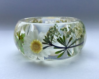 White Daisy flower bangle,resin daisy bracelet,real daisy bangle,flower bangle