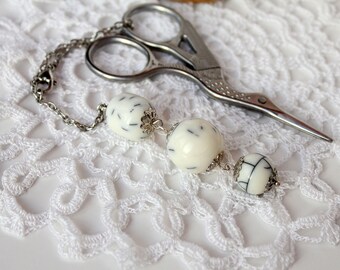 Scissor Fob / Scissor Keeper / Scissor Minder "White marble" / Sewing accessories / Handbag charm / Planner Accessory / Gift for needlewoman