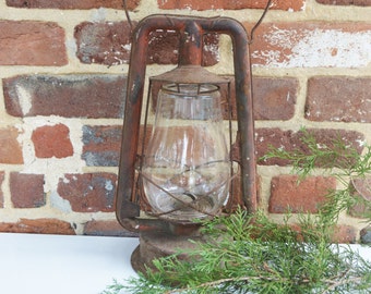Rustic Red Large Kerosene DIETZ Lantern