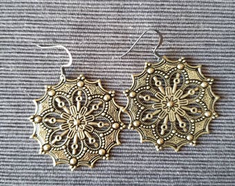 Gold Embossed Floral