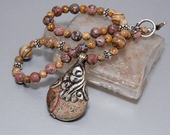 FOLIUM - Jasper necklace with ornate pendant, natural colors, botanic, Oriental Style, BOHO, Hipster, Hippie, picture jasper, beige