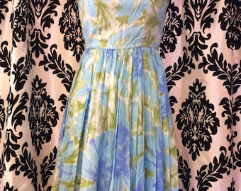 Delightful 50's Blue Daisy Sleeveless Sundress X-small