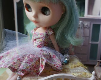 BLYTHE DRESS - Sweetheart Sweet Cotton Lawn Tiny Floral Print Dress