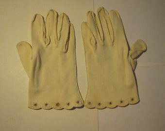 Size 7 ** Ivory Cotton Suede 1950s Women's Gloves with Rhinestones