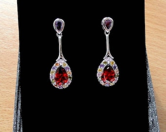 Red earrings Sister Birthday gift for her Crystal earrings Dangling earrings Sister gift Drop earrings Gift girlfriend Teardrop earrings