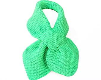 Toddler Knit Scarf. Kids Jade Pull Thru. Green Keyhole Muffler 2 to 4 Years. Child's Winter Neck Warmer Wrap. Bow Tie Loop Ascot