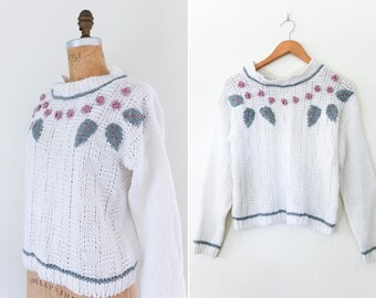 1980's Vintage White Pullover Knit Sweater // Boxy Embroidered Rosebud Mock Neck Sweater