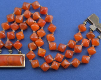 Plastic 1930's Bracelet (795s)