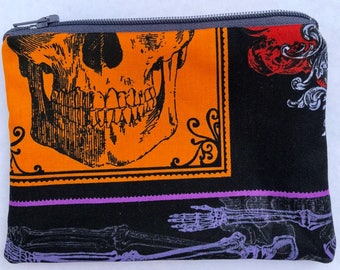 Skulls Zipper Pouch: Skeleton, Halloween.