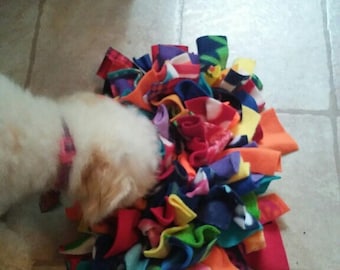 Dog Snuffle Mat Treat Puzzle Medium
