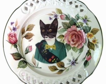 Kitty Scout Portrait Plate 10.5"
